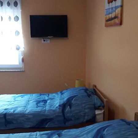 Andi Apartman Pacir Luaran gambar
